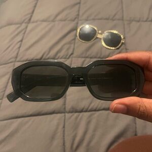 Stylish super dark green Sunglasses